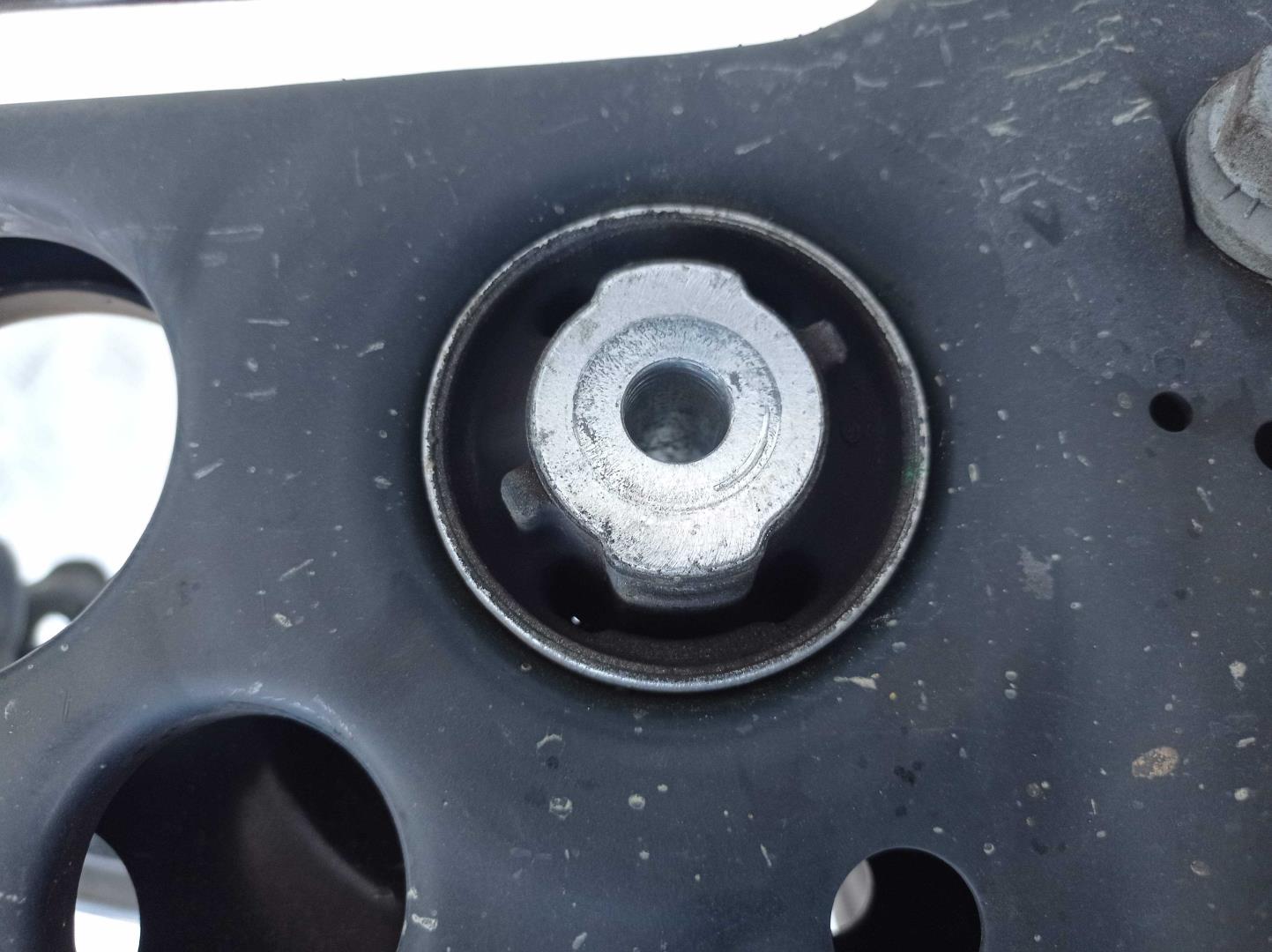 Балка задняя