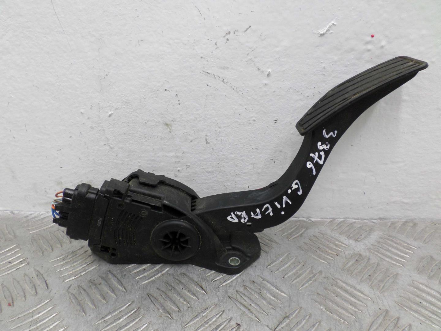 Педаль газа