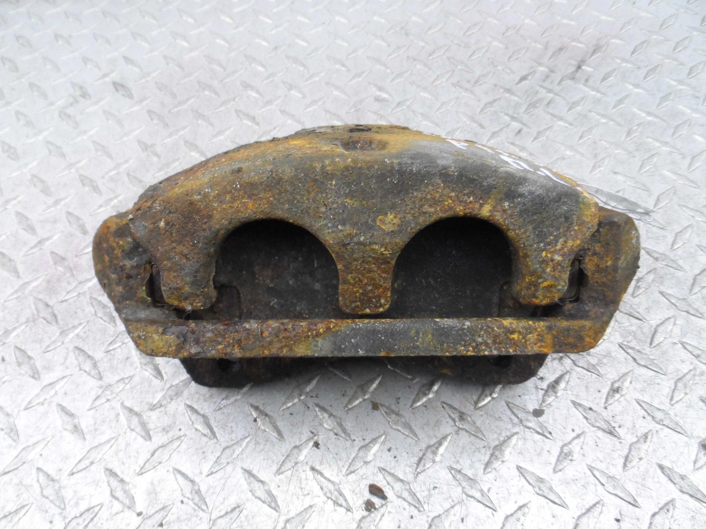 Суппорт передний левый