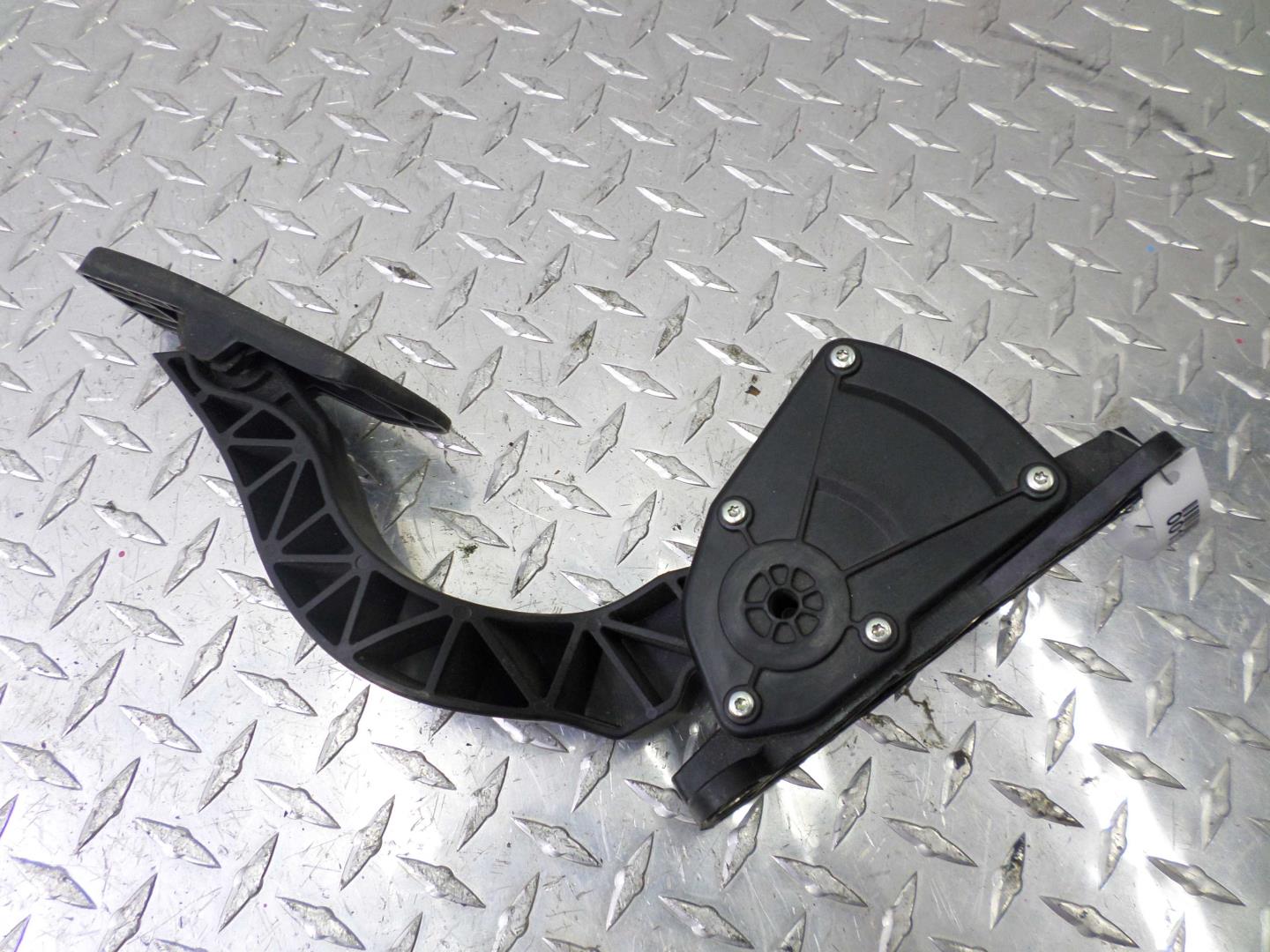 Педаль газа