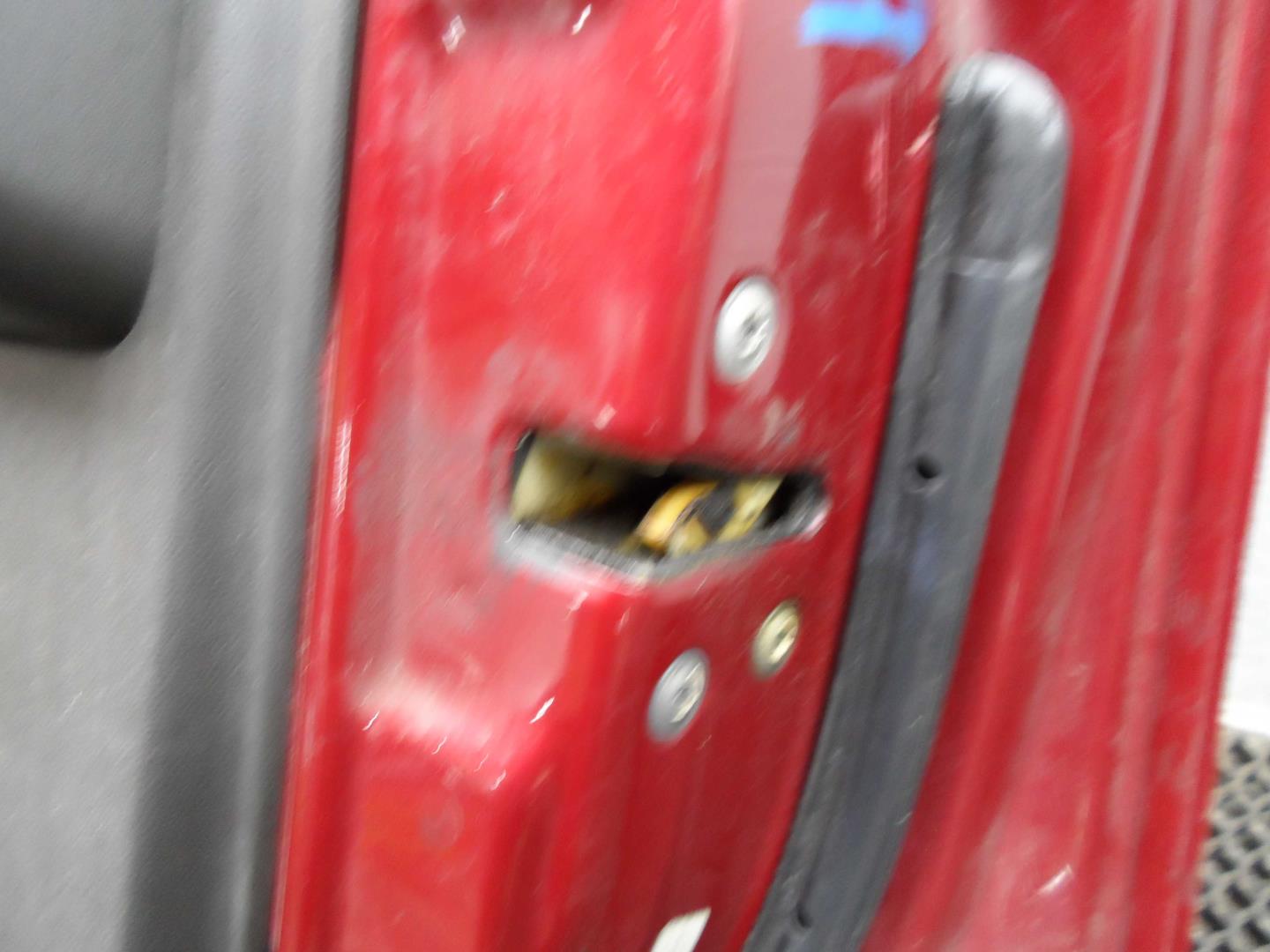 Стеклоподъемник электр. передний правый