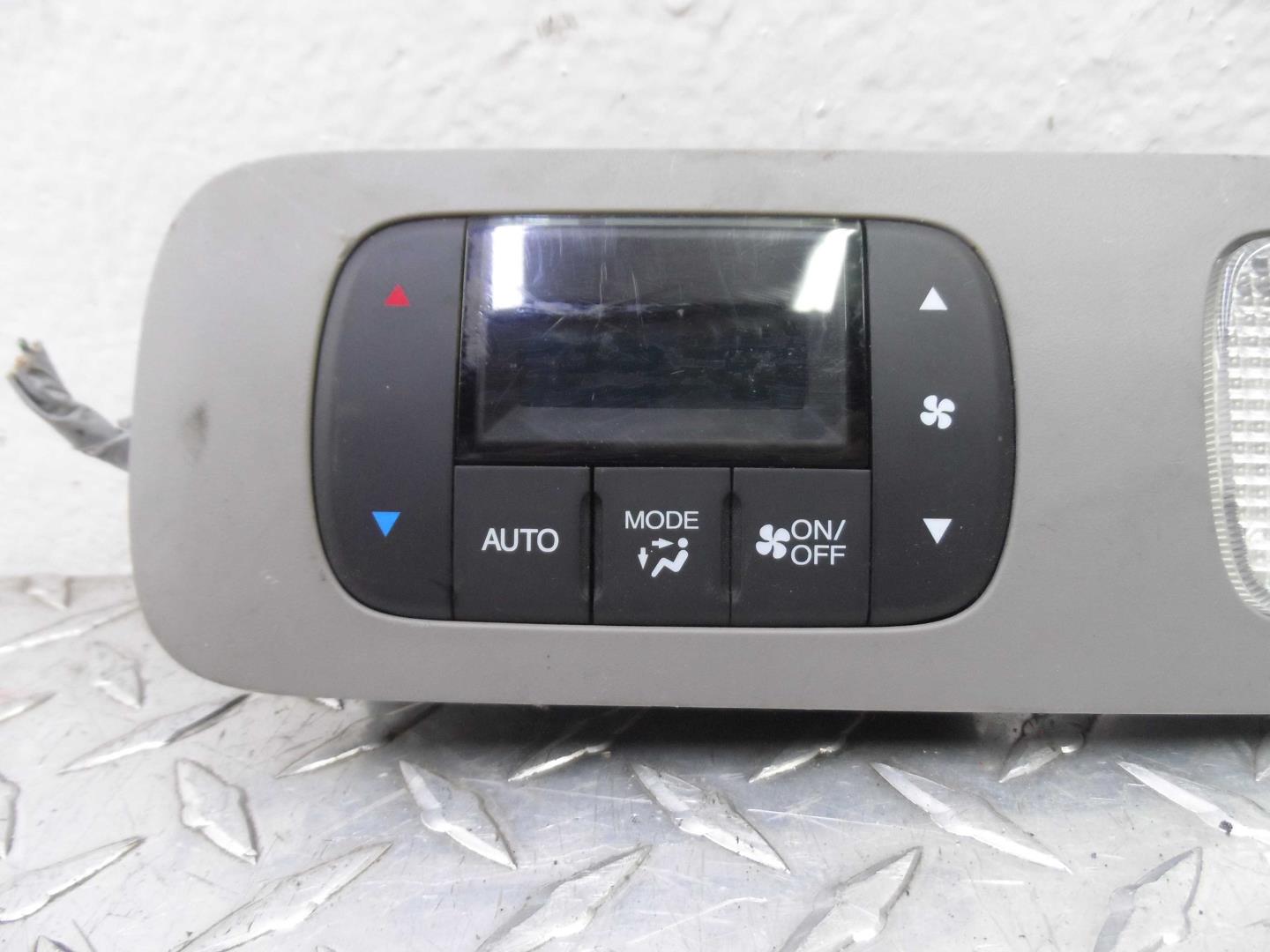 Плафон салонный