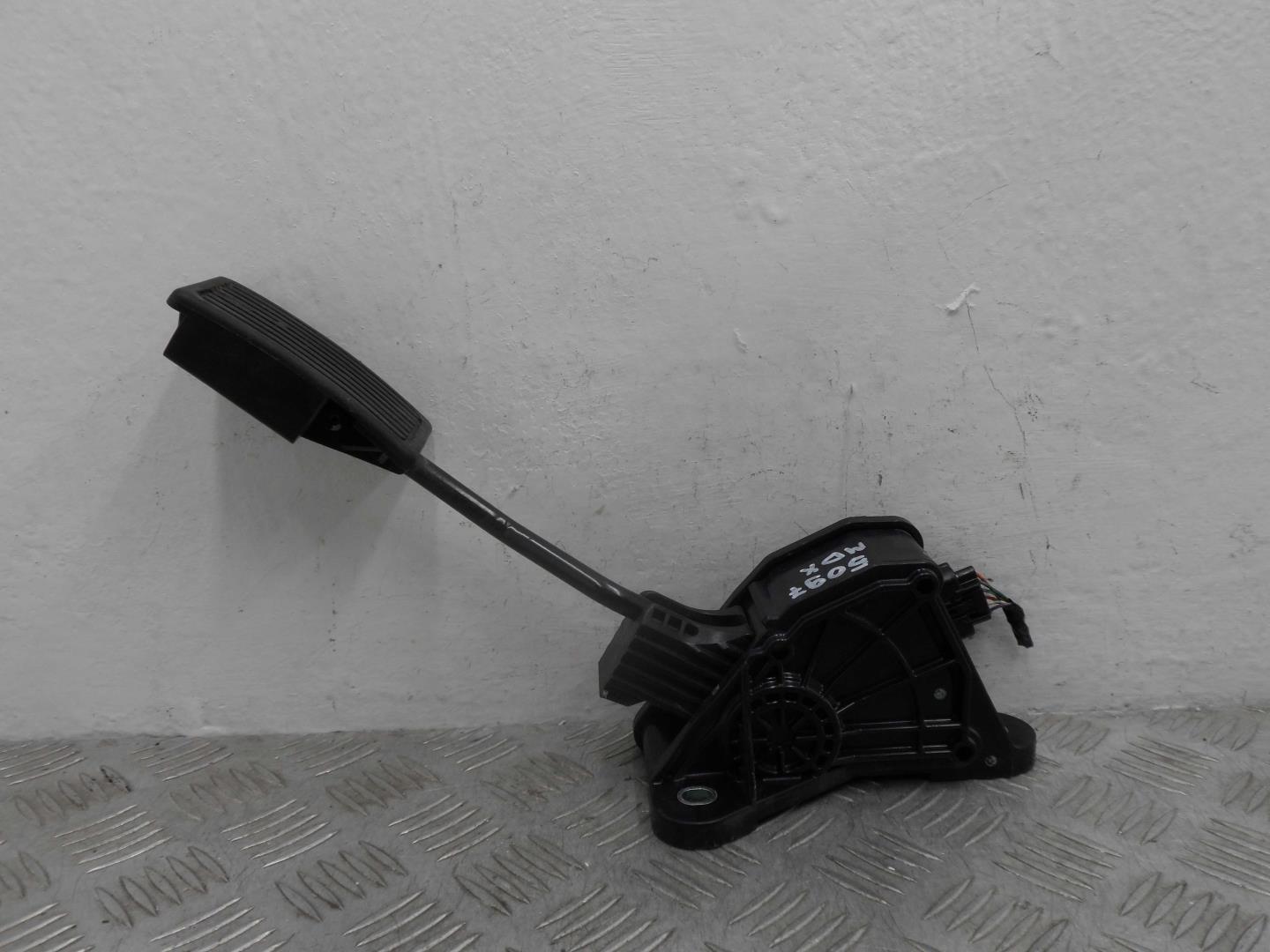 Педаль газа