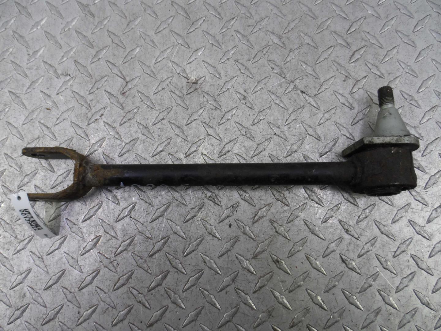 Рычаг задний левый