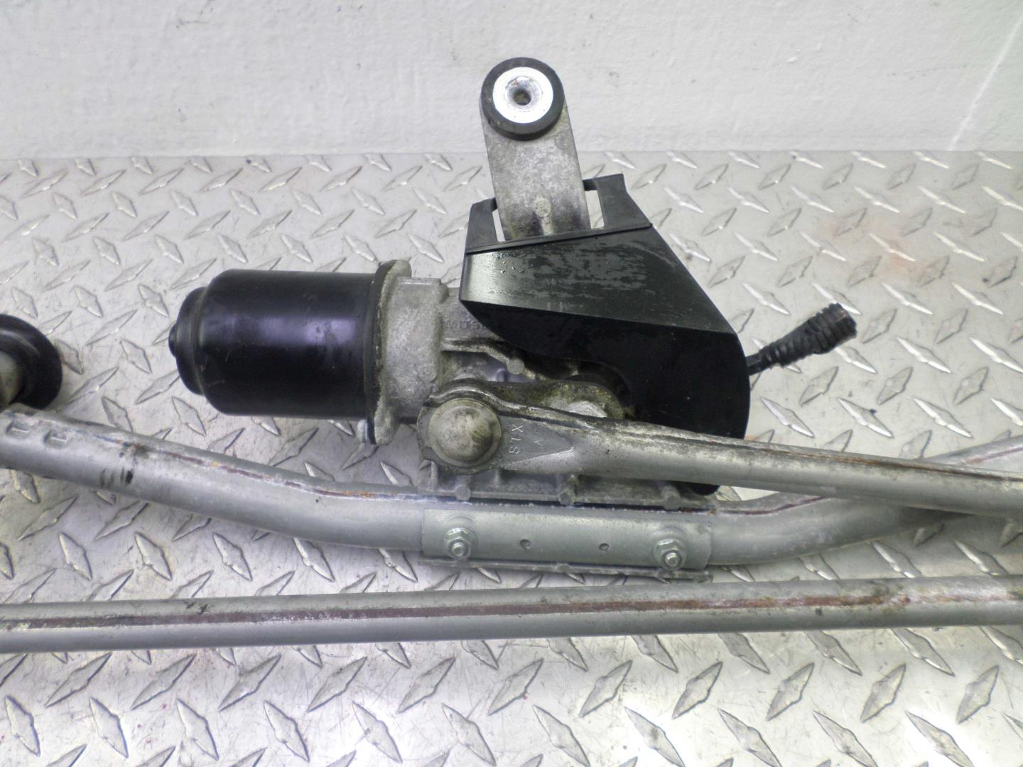 Трапеция стеклоочистителей