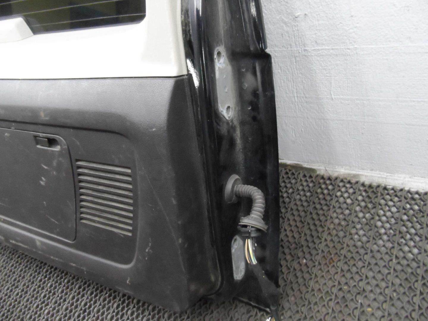 Ручка открывания багажника