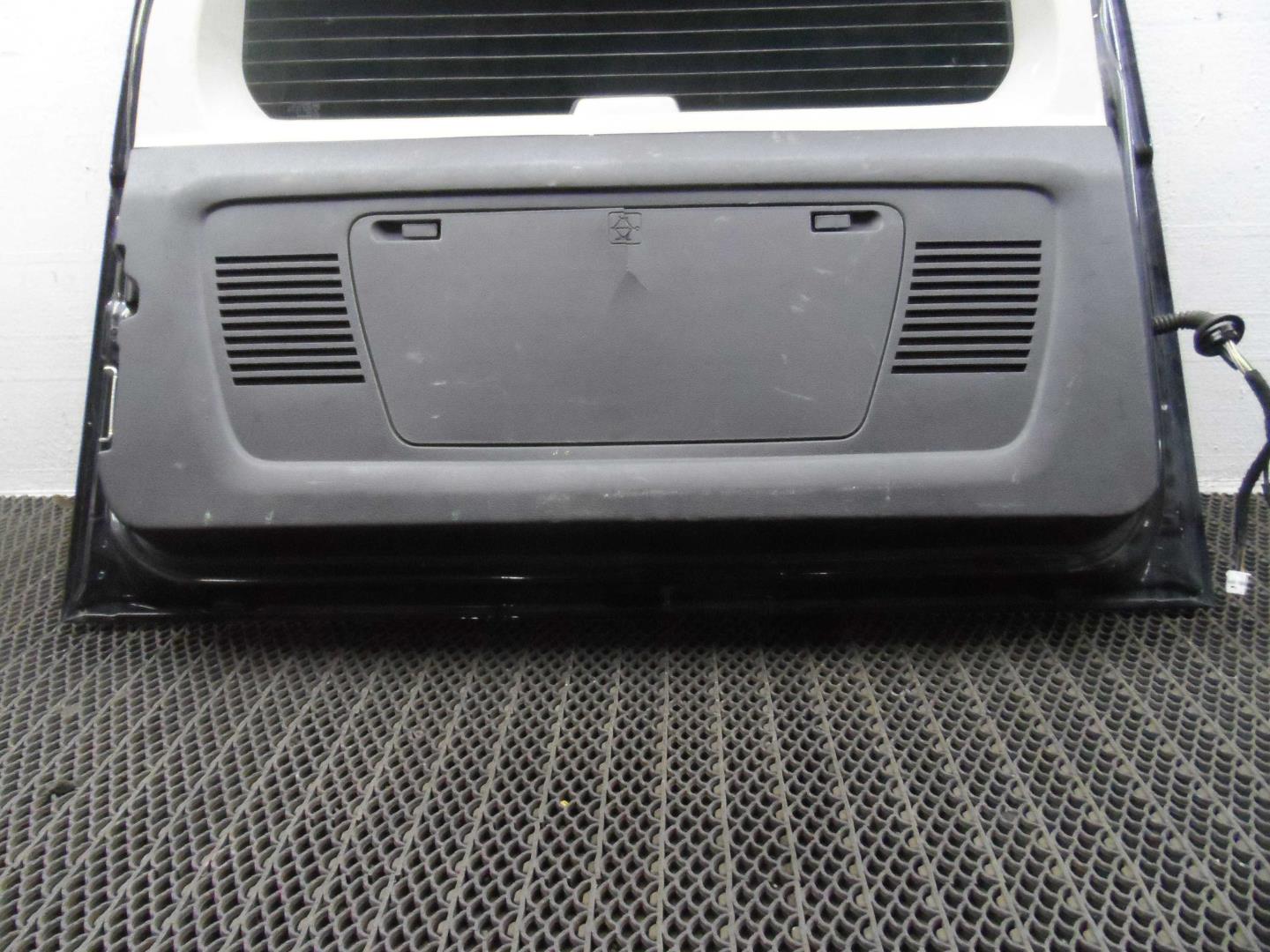 Ручка открывания багажника