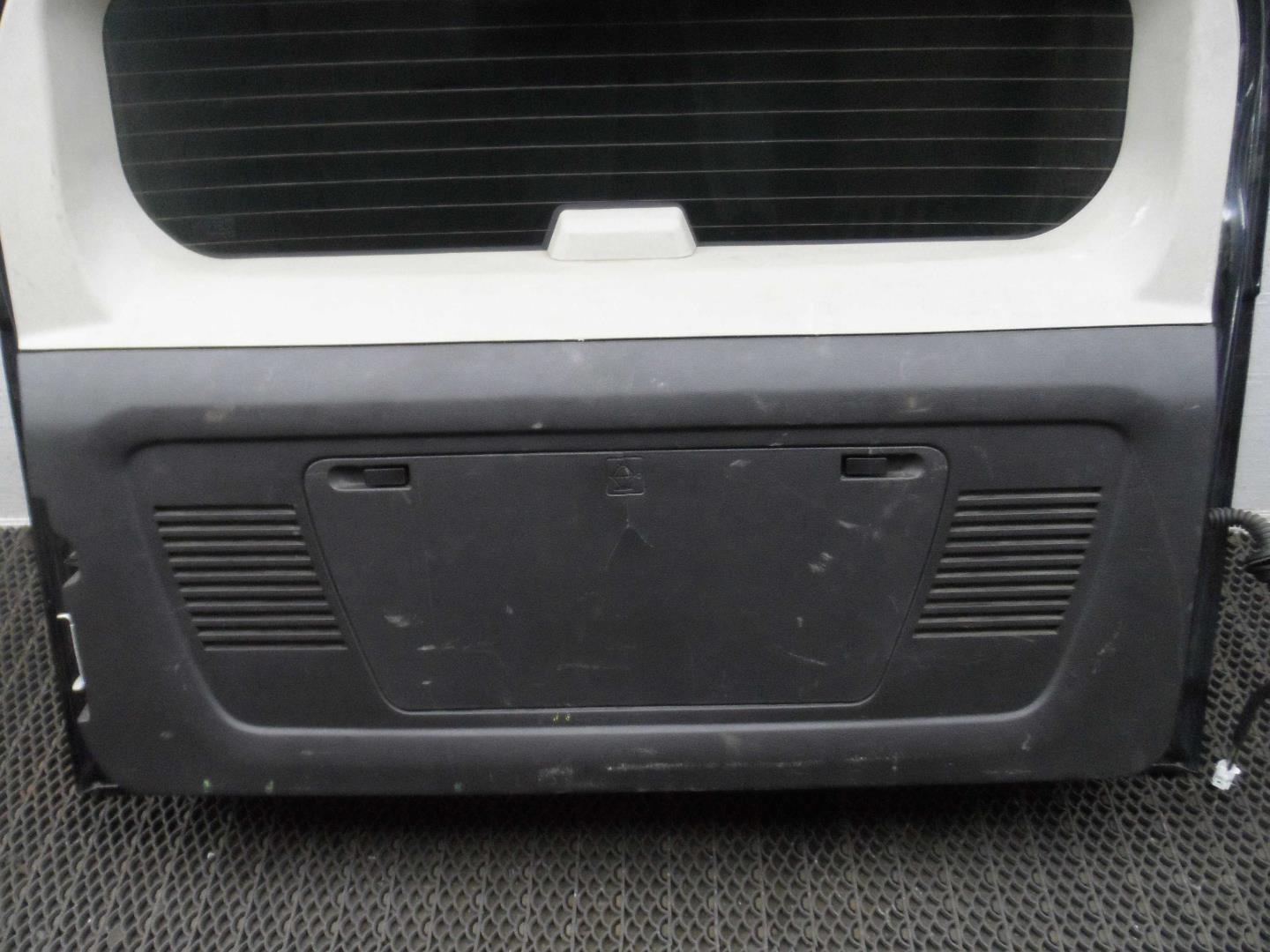 Ручка открывания багажника