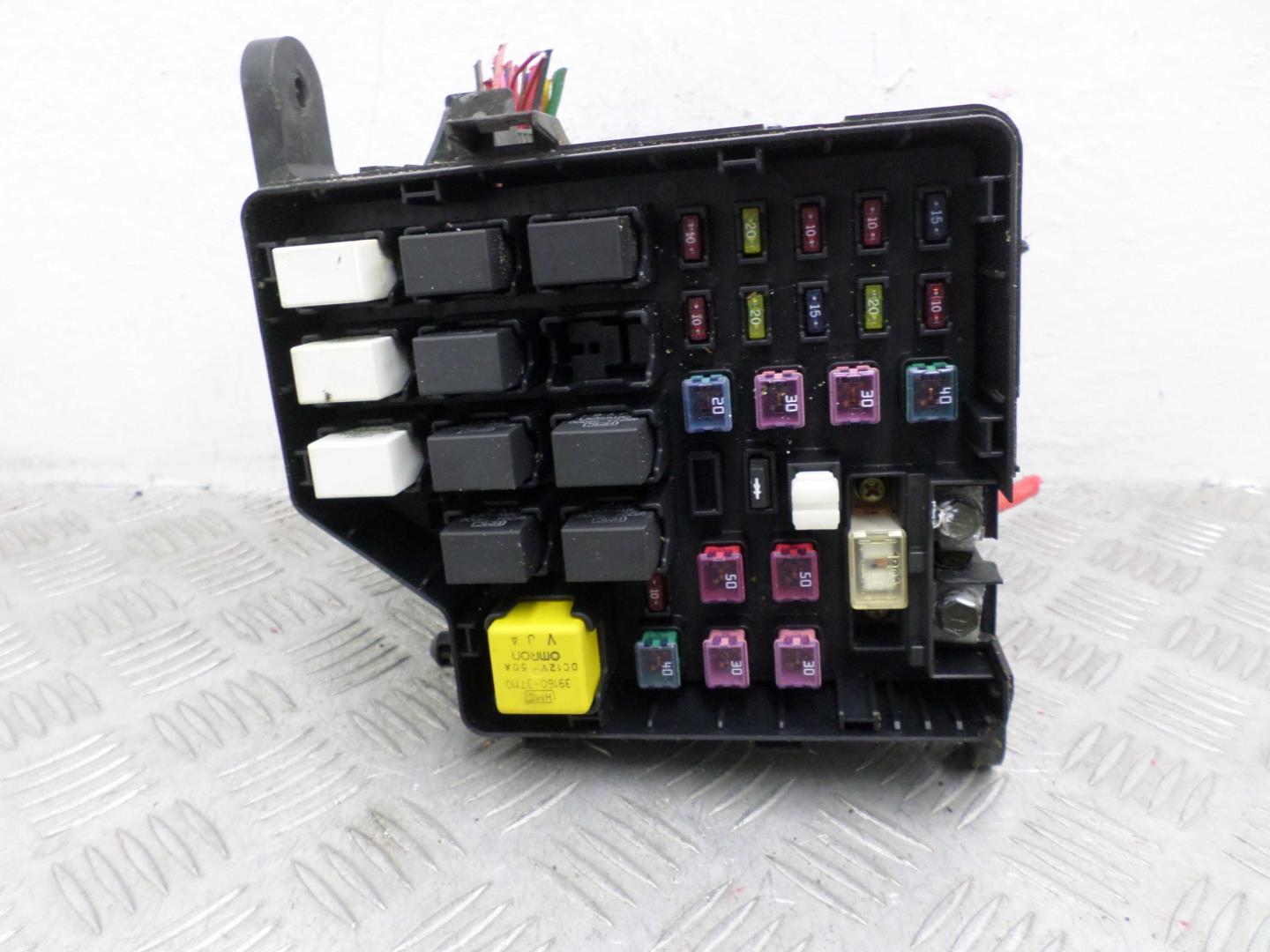 Блок предохранителей