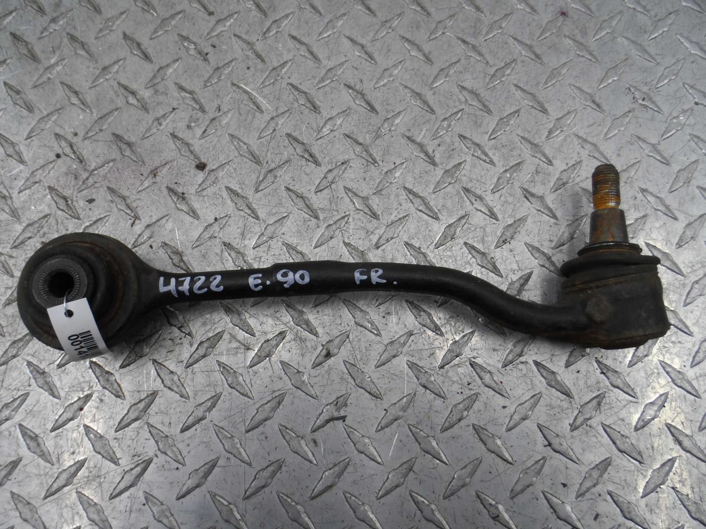 Рычаг передний нижний правый