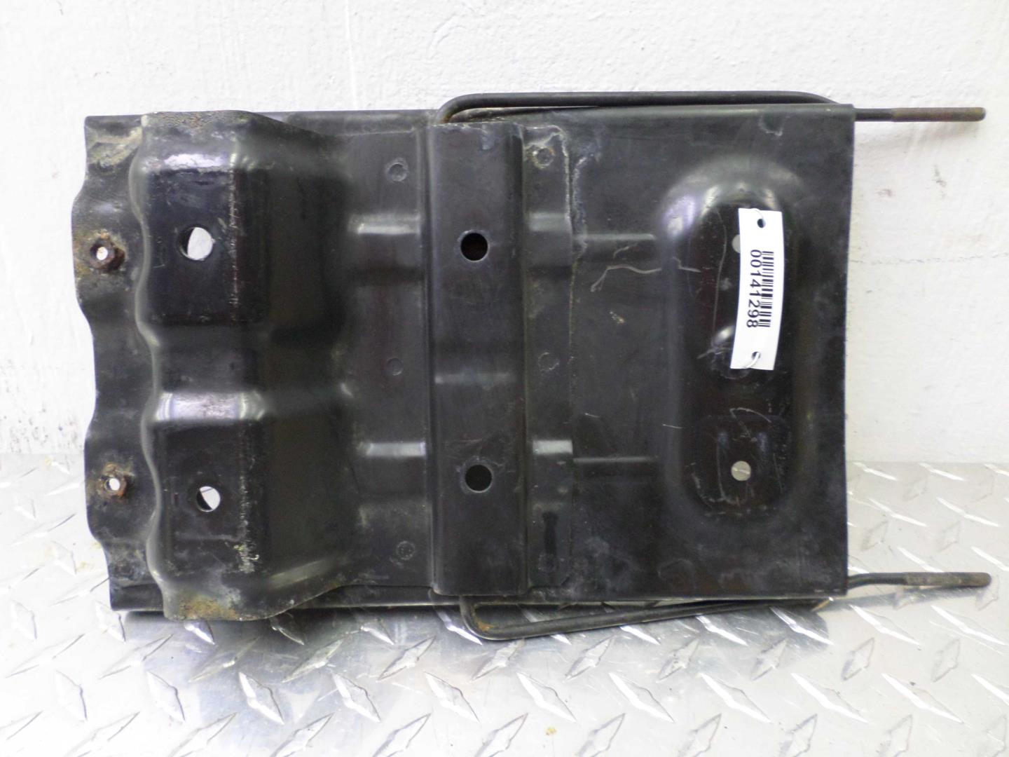 Площадка под аккумулятор (АКБ)