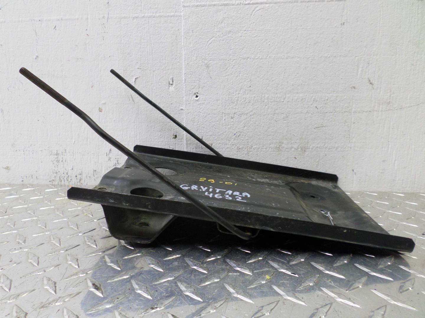 Площадка под аккумулятор (АКБ)