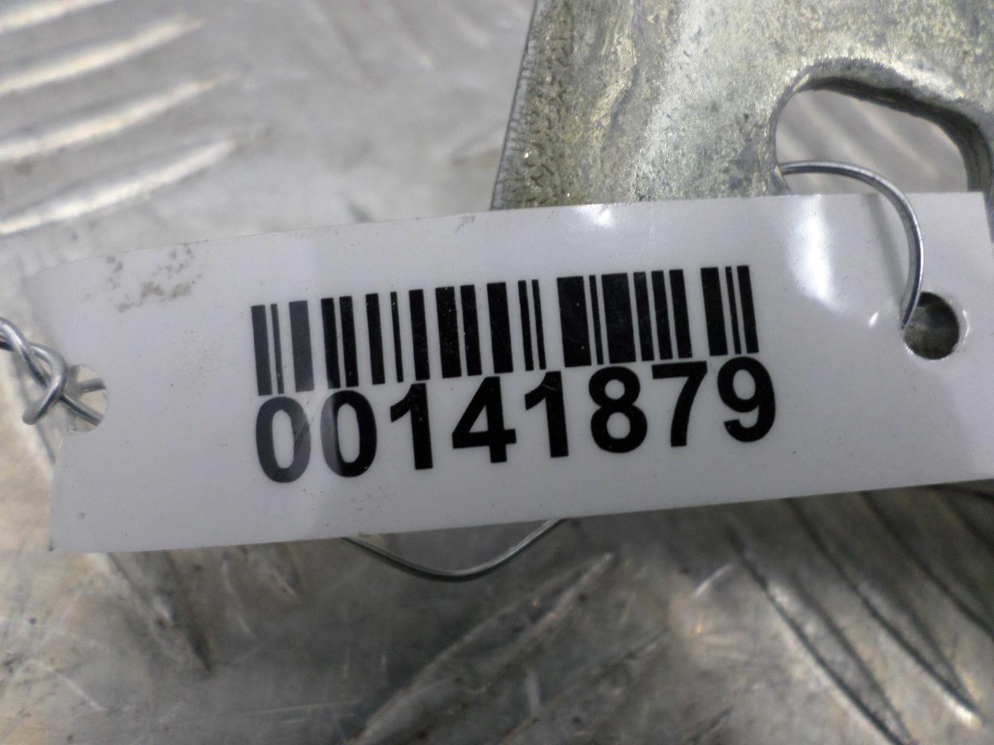 Петля капота правая