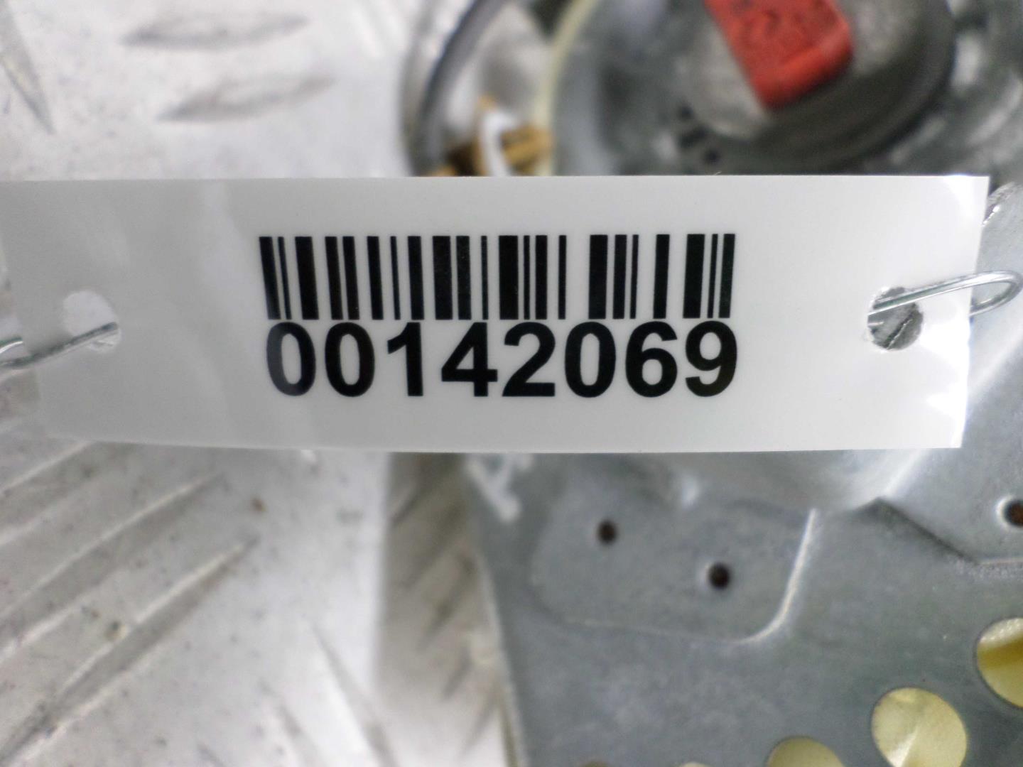 Подушка безопасности пассажирская (в торпедо)