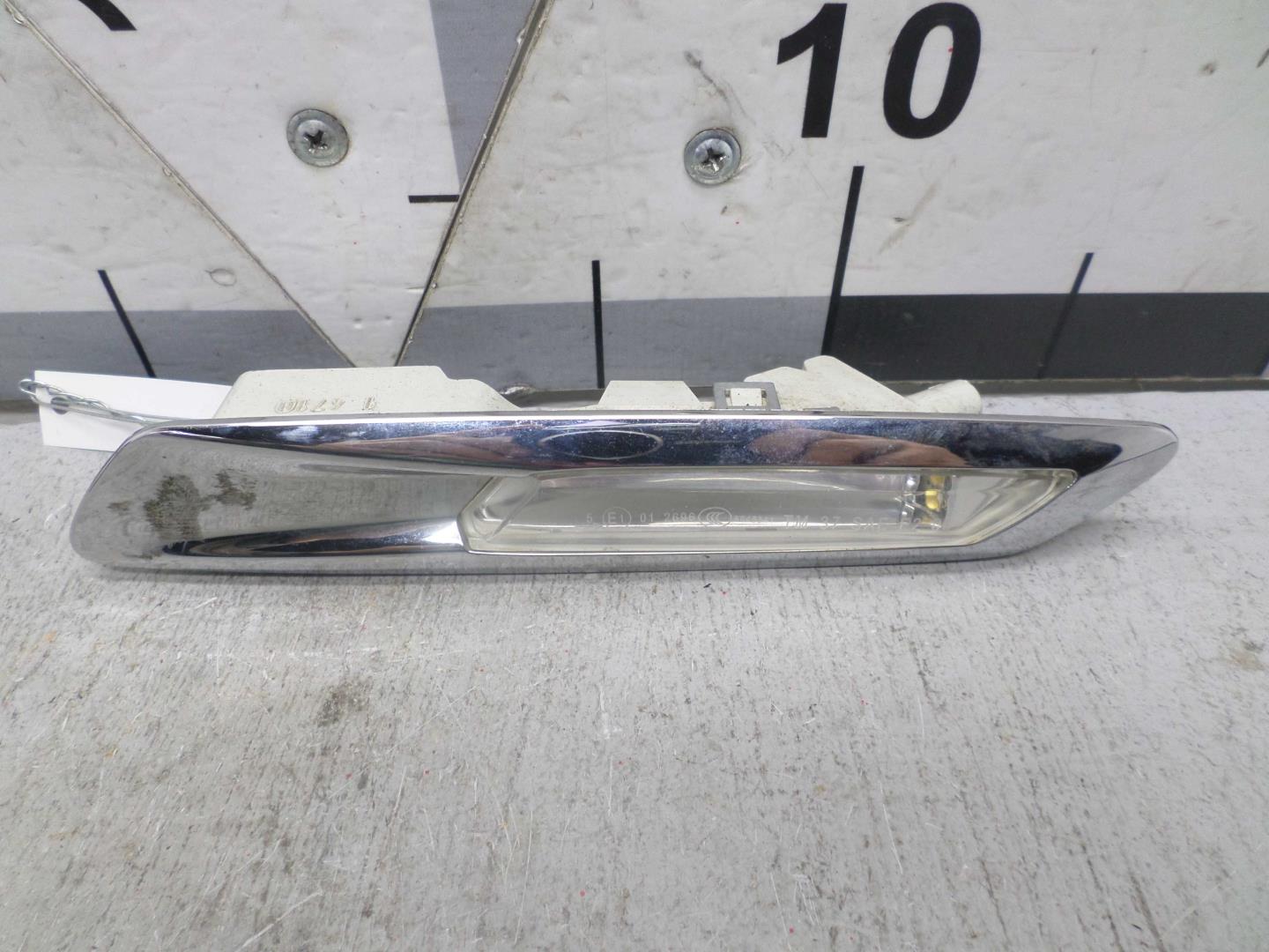 Указатель поворота правый