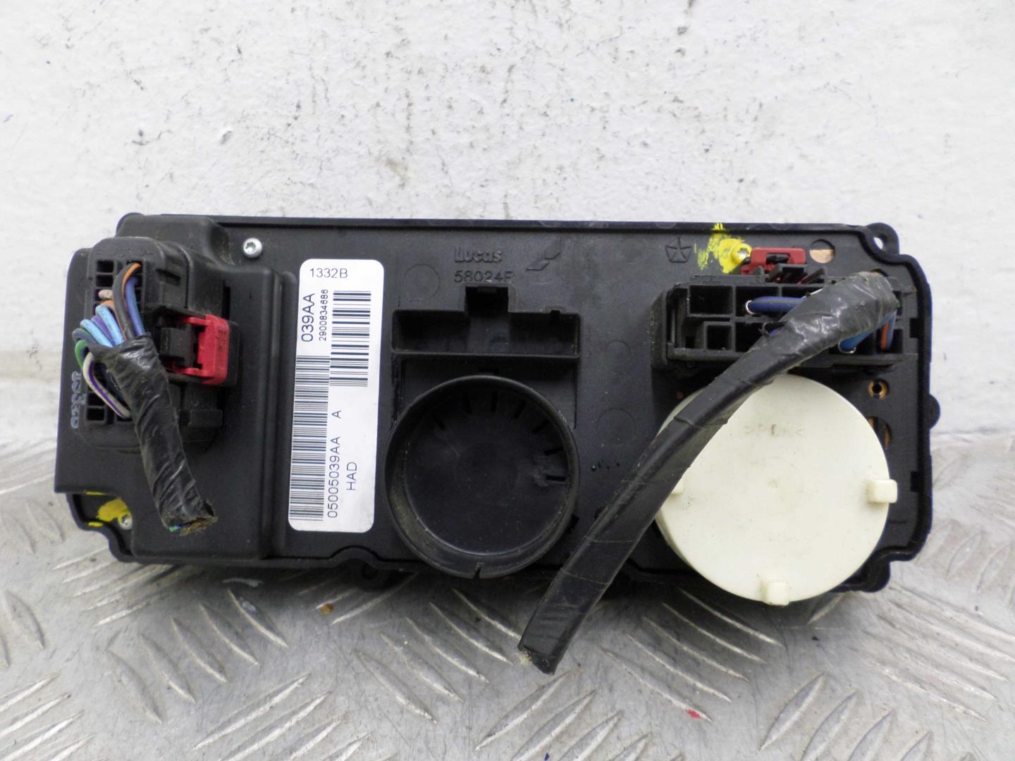 Переключатель отопителя