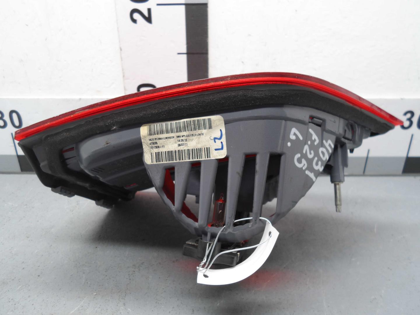 Фонарь задний внутренний левый