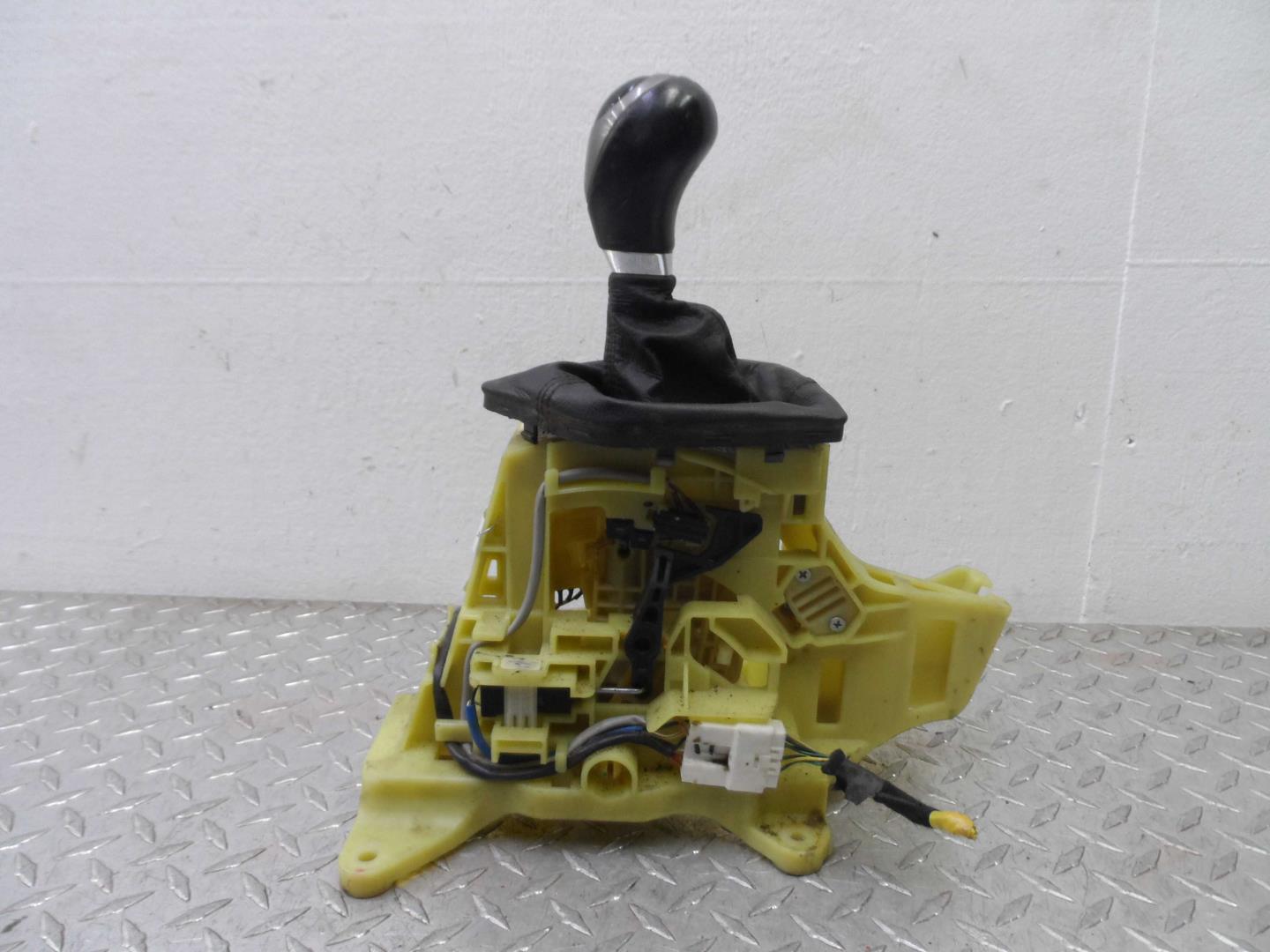 Кулиса МКПП / АКПП