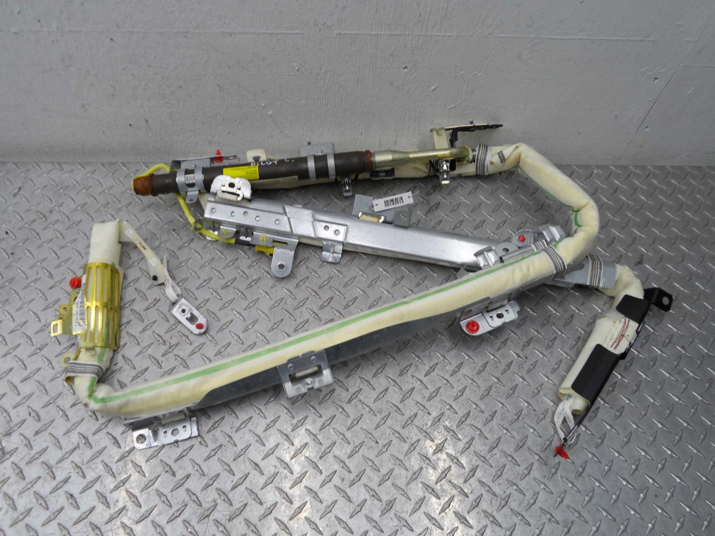 Подушка безопасности боковая (шторка)