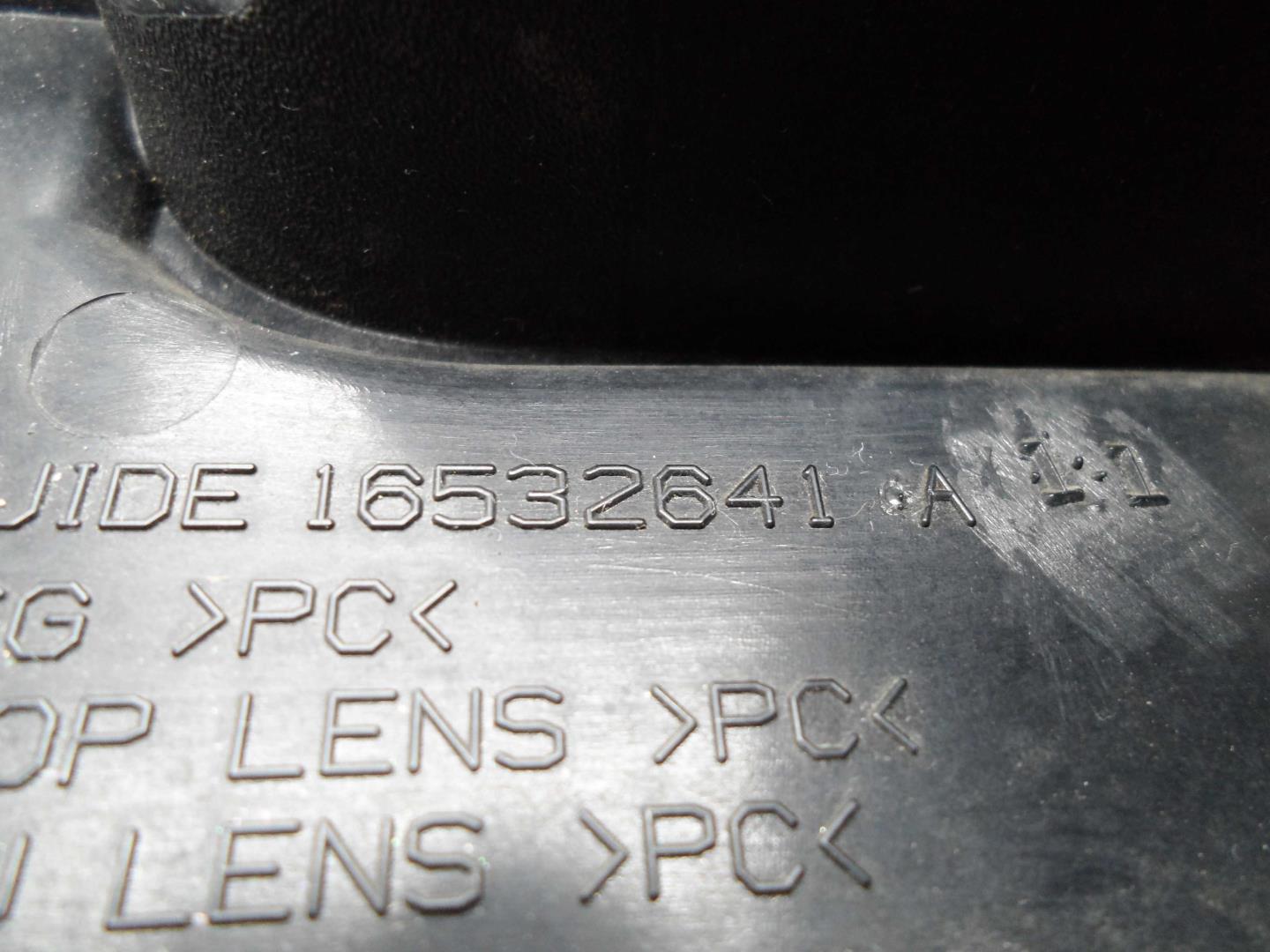 Фонарь задний наружный левый