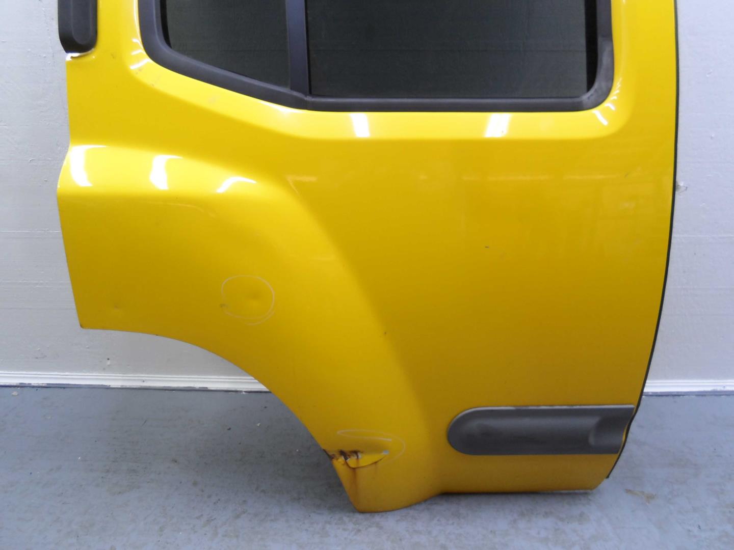 Стеклоподъемник электр. задний правый