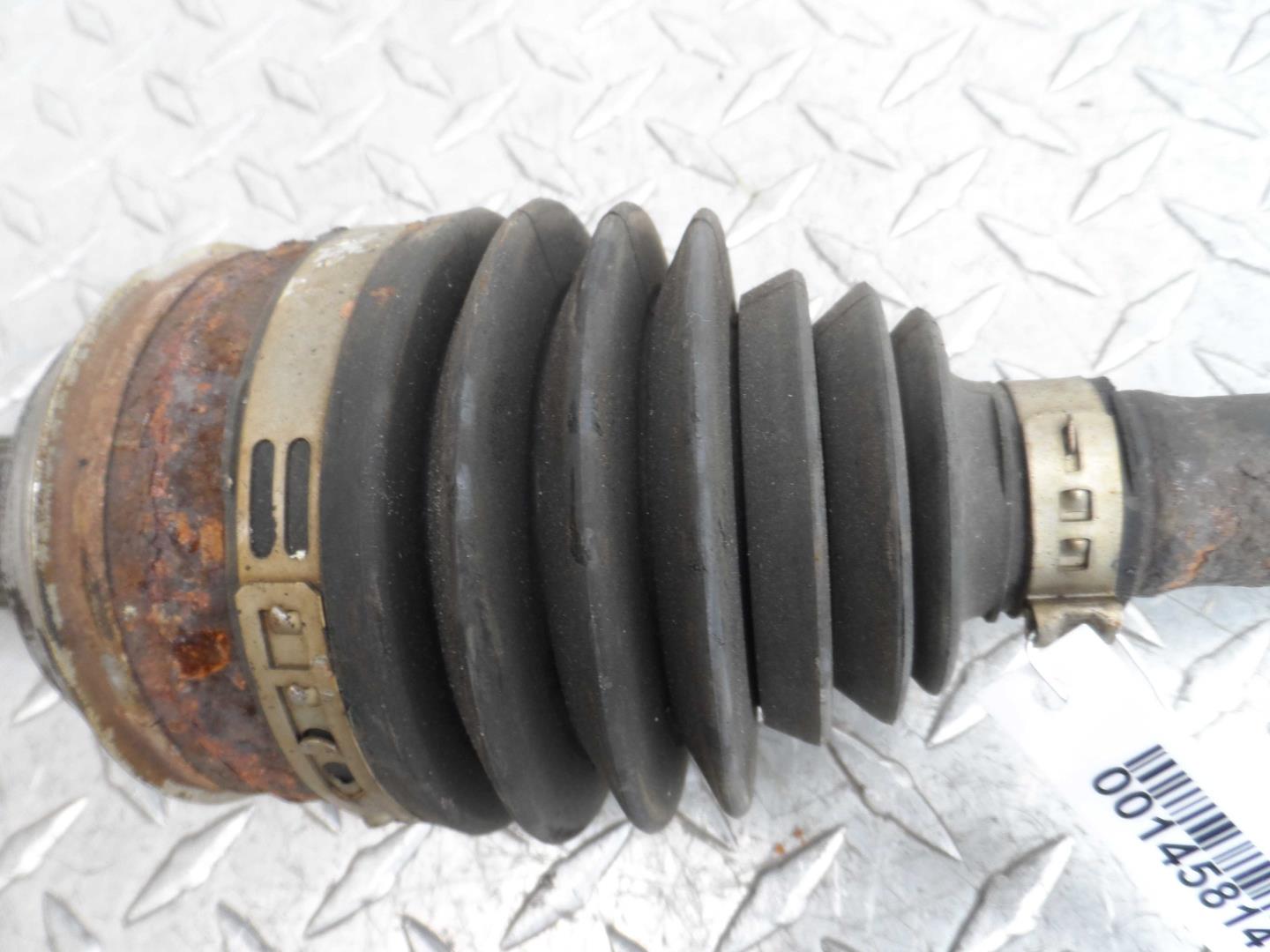 Полуось задняя левая