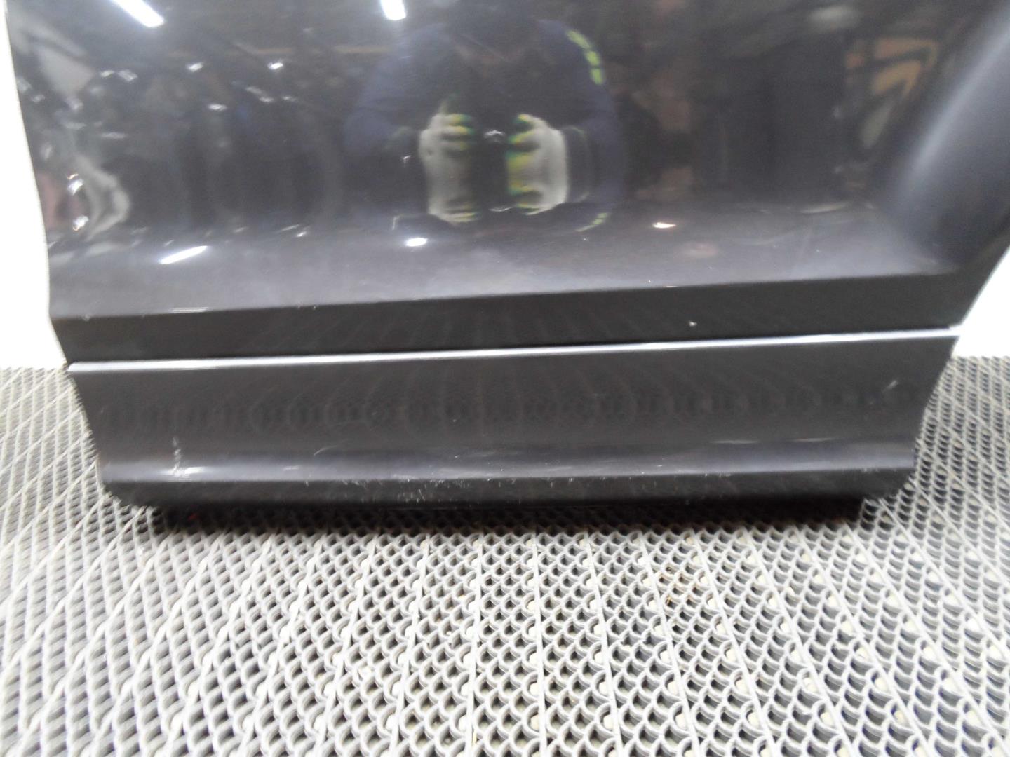 Дверь задняя левая