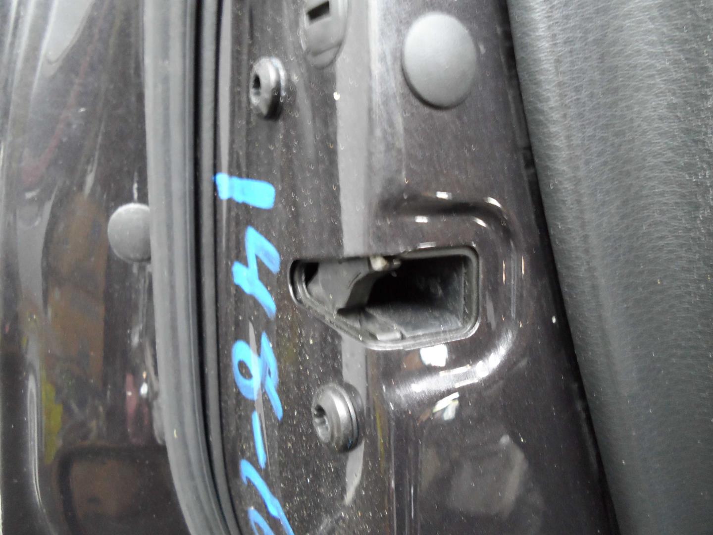 Стеклоподъемник электр. задний левый