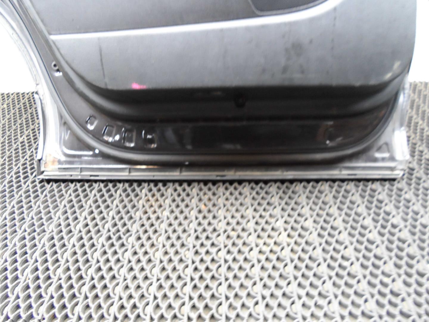 Стеклоподъемник электр. задний левый