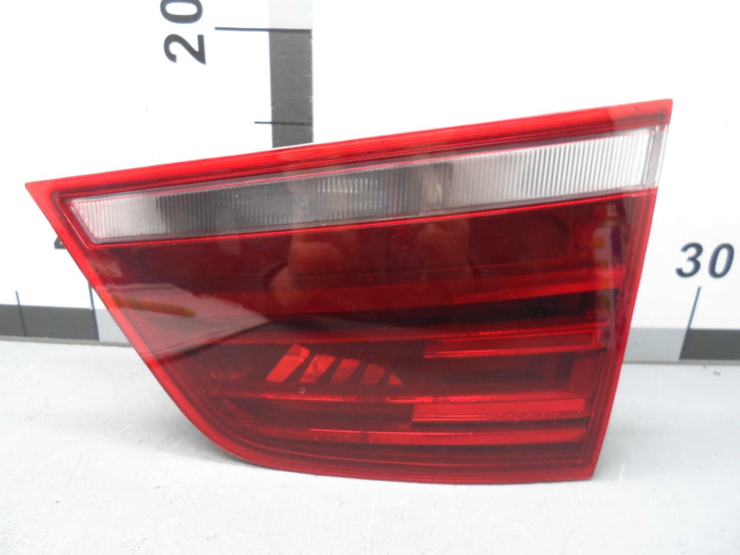 Фонарь задний внутренний правый