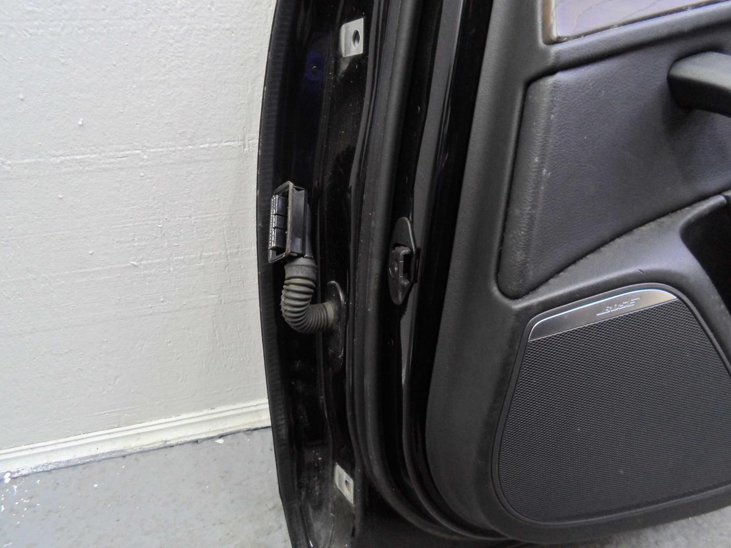 Ограничитель двери