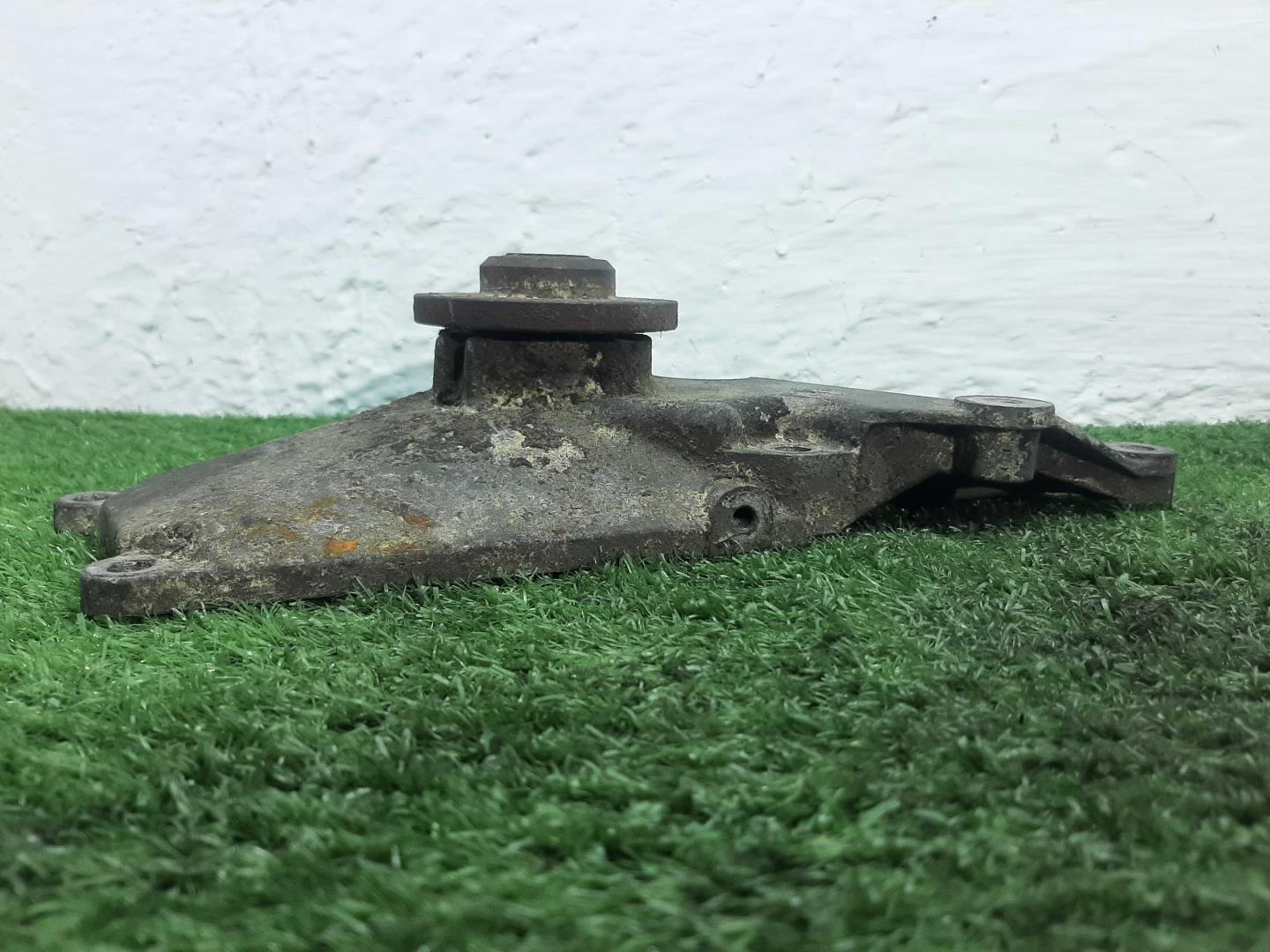 Кронштейн термомуфты