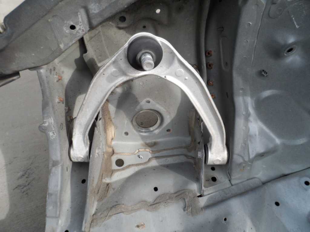 Кузовной элемент