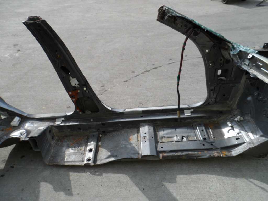 Кузовной элемент