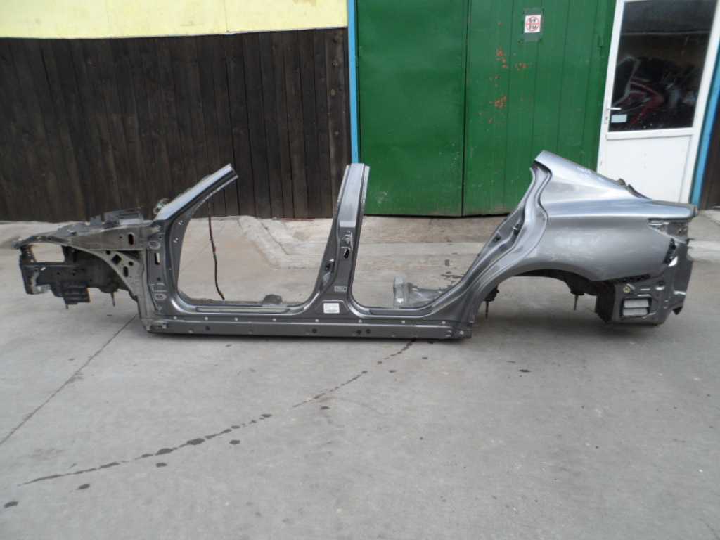 Кузовной элемент