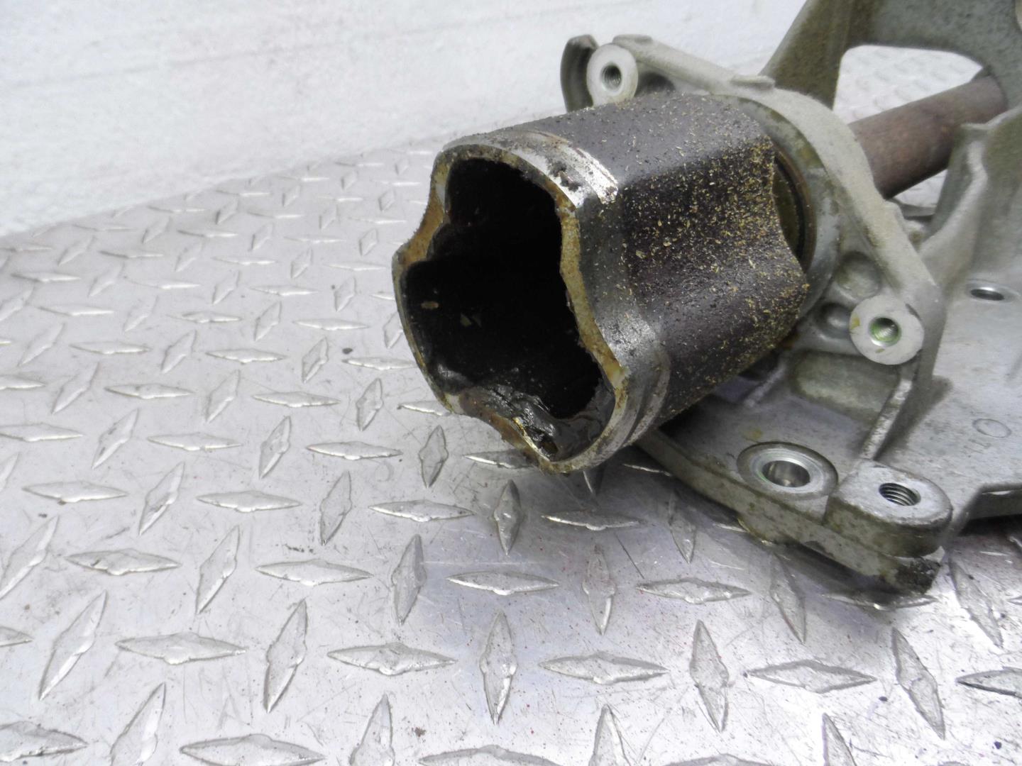 Полуось промежуточная (привод)