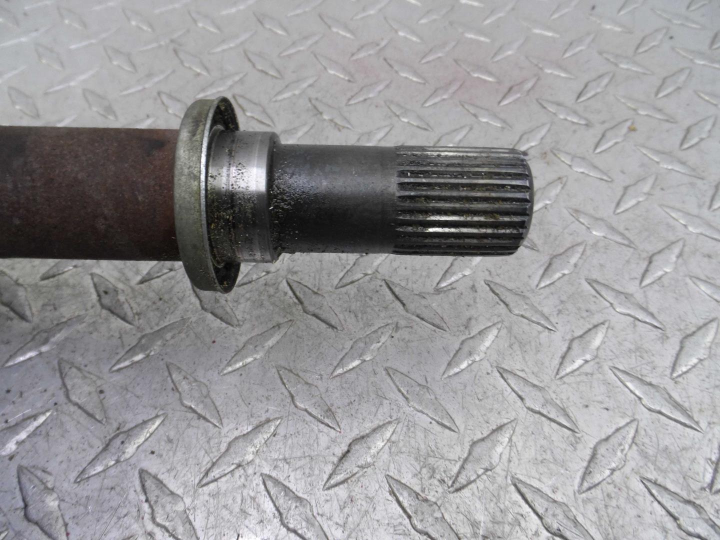 Полуось промежуточная (привод)