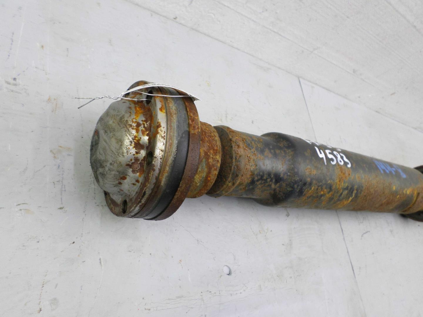 Вал карданный задний