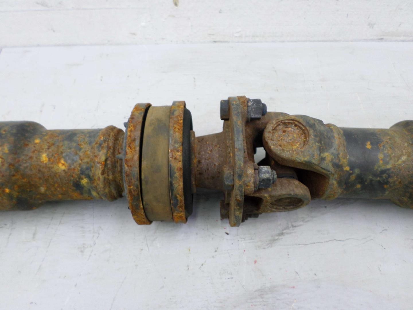 Вал карданный задний