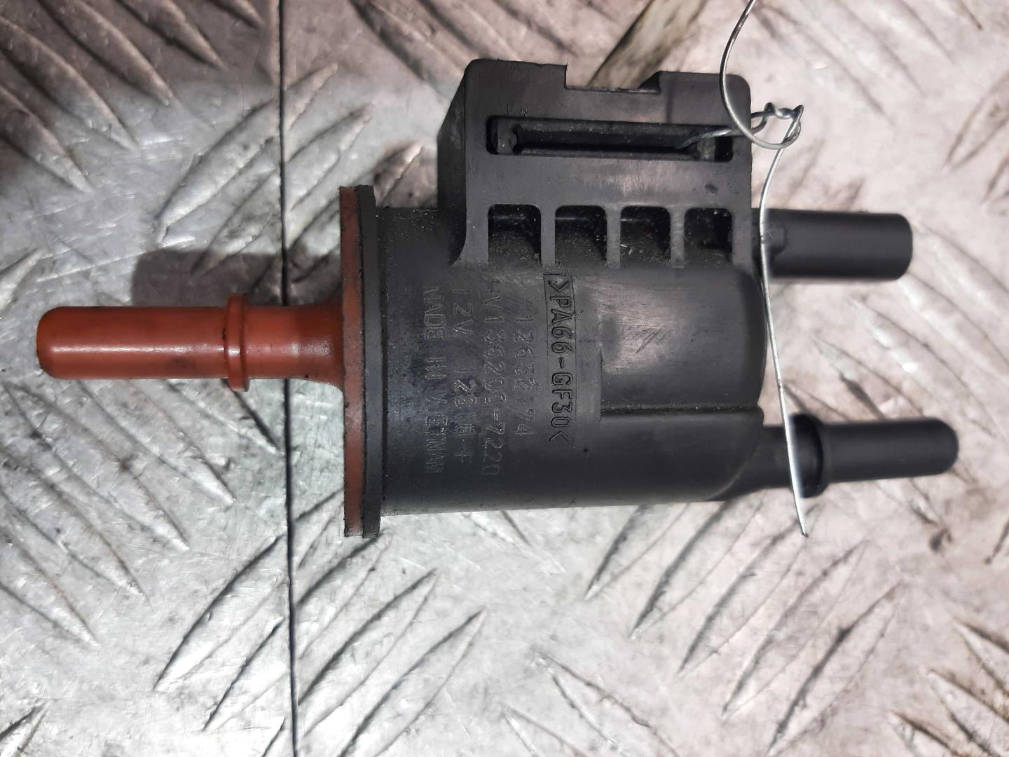 Клапан вентиляции топливного бака