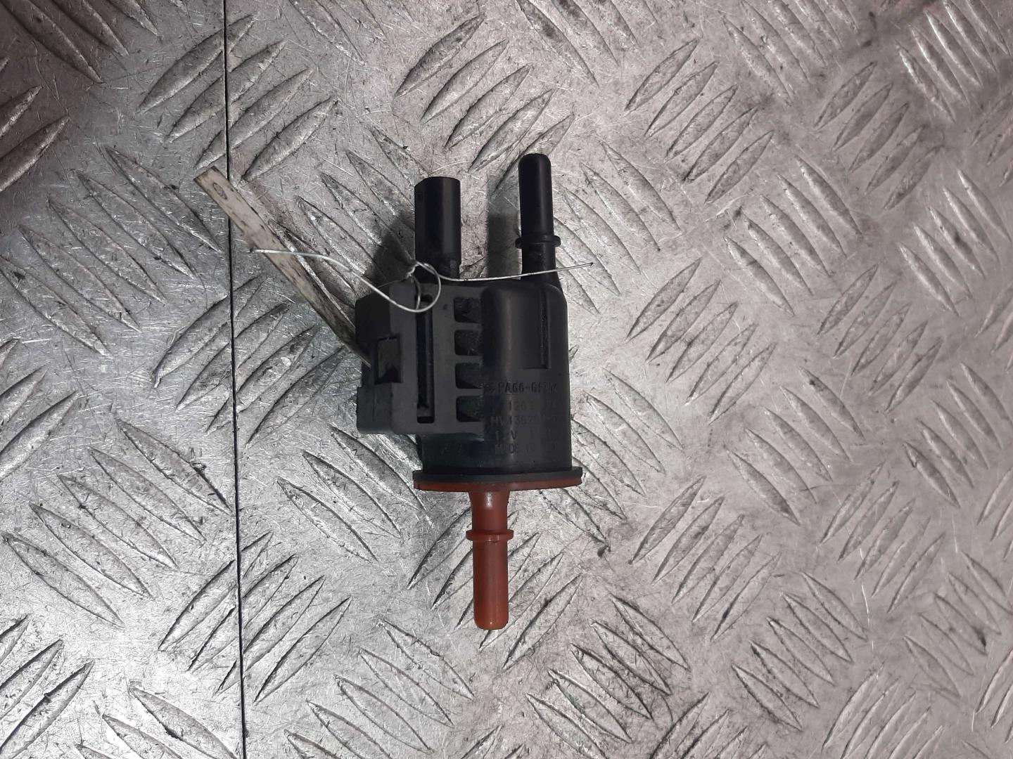 Клапан вентиляции топливного бака