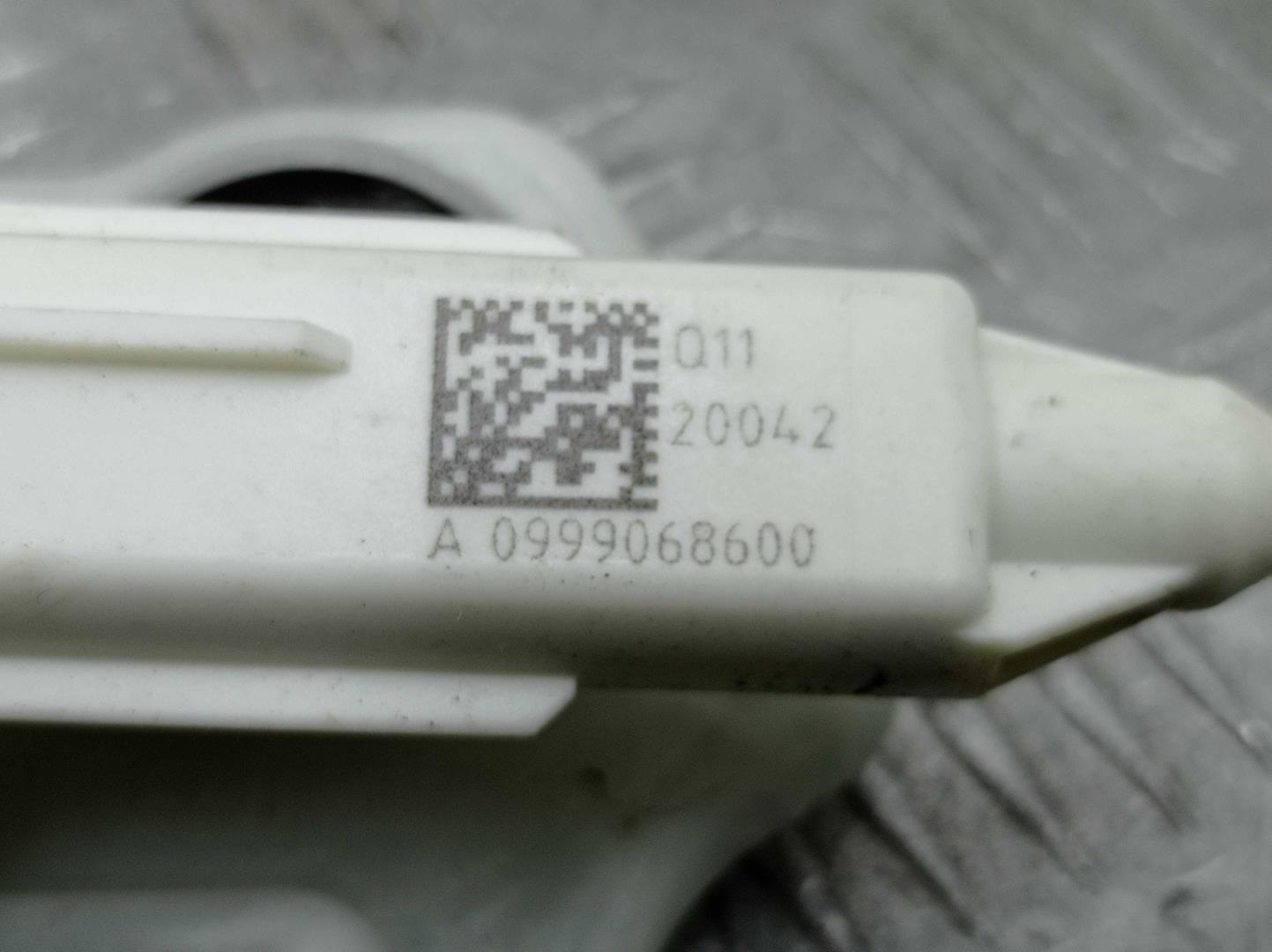 Замок багажника