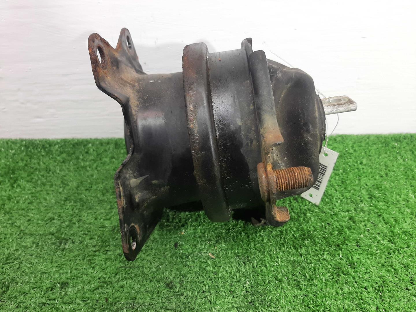 Опора двигателя