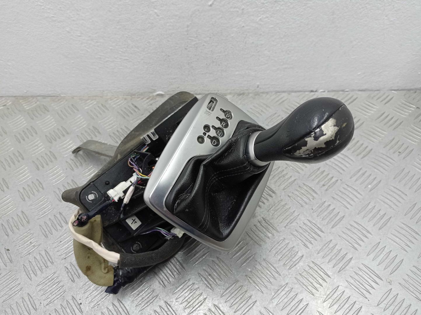 Кулиса МКПП / АКПП