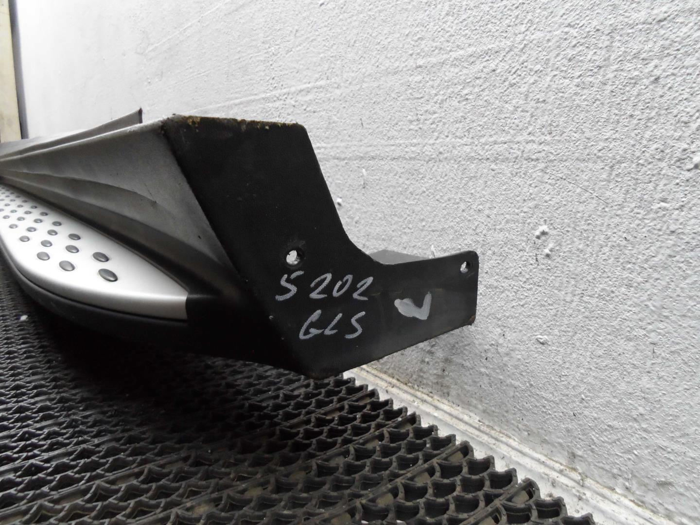 Подножка левая