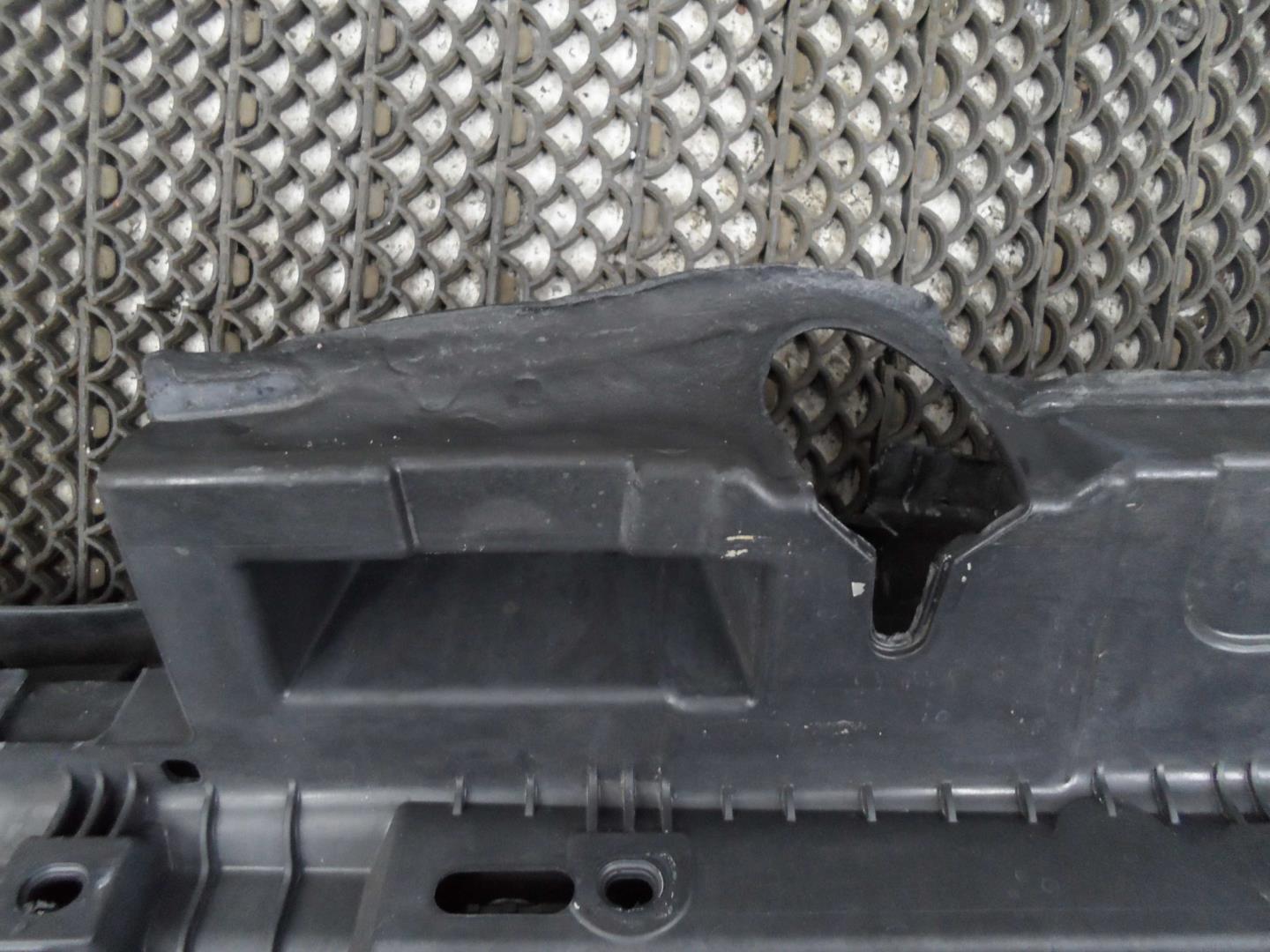 Подножка левая