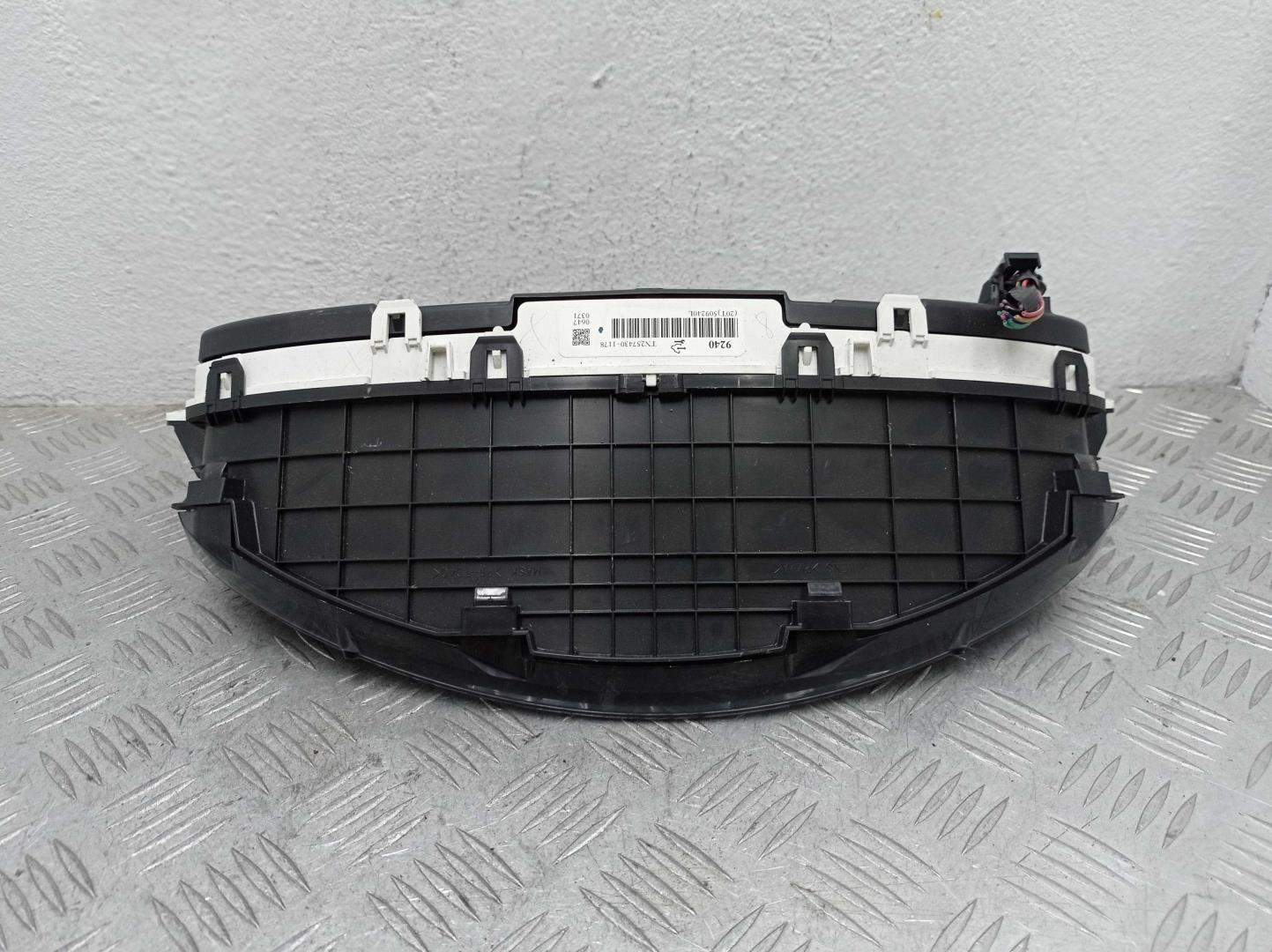 Панель приборов