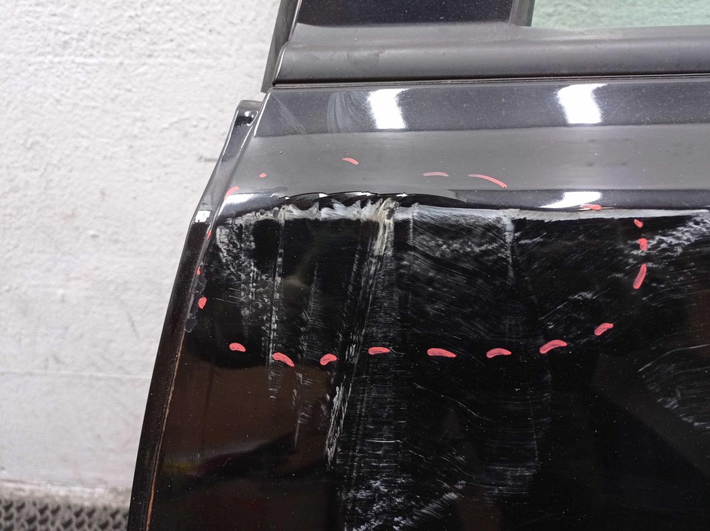 Стекло двери задней левой