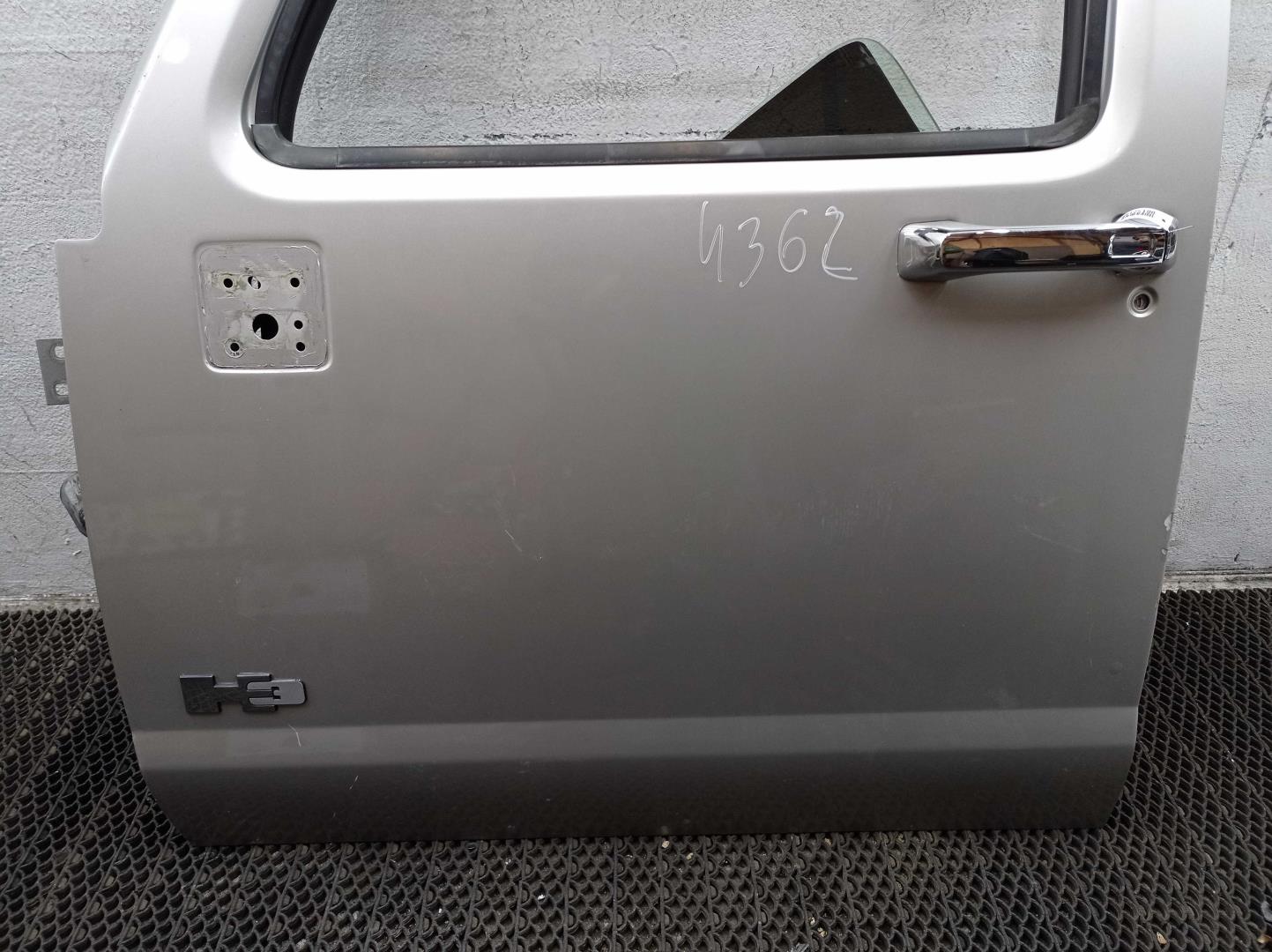 Дверь передняя левая