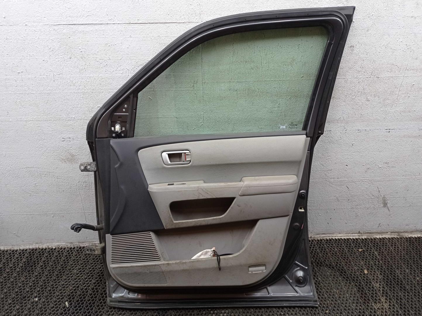 Дверь передняя правая